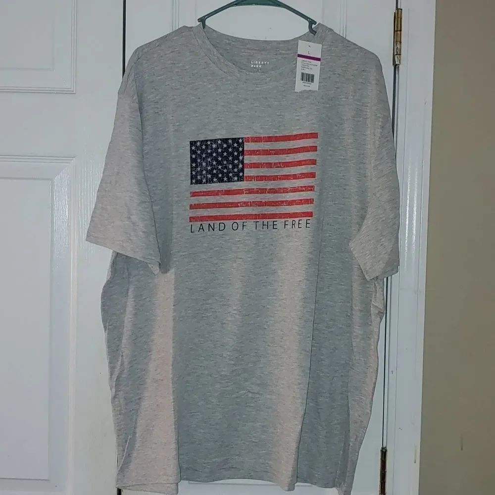 Liberty Park Land of the Free Flag  Belk Tshirt   Sz L